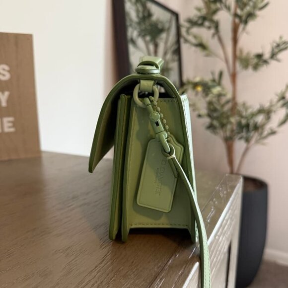 Coach Juno in color Pistachio - Picture 3 of 8